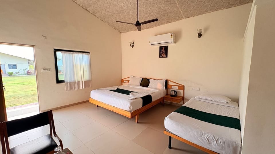 Premium Room, Garden View | Premium bedding, free WiFi, bed sheets