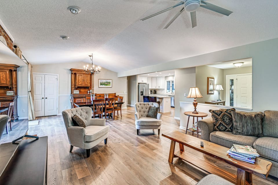 House (3 Bedrooms) | Interior