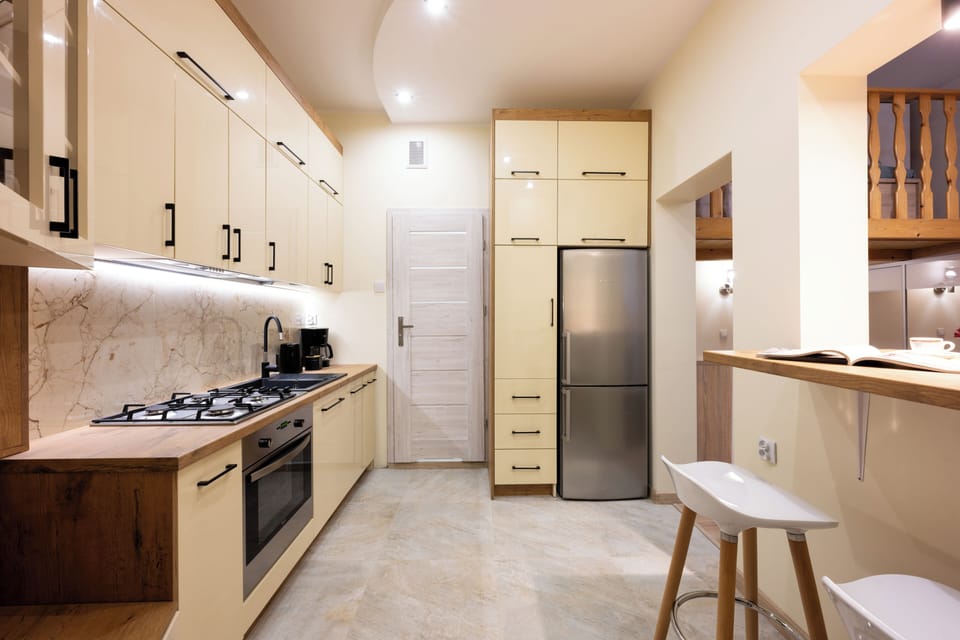 Apartment | Private kitchen | Fridge, microwave, oven, stovetop