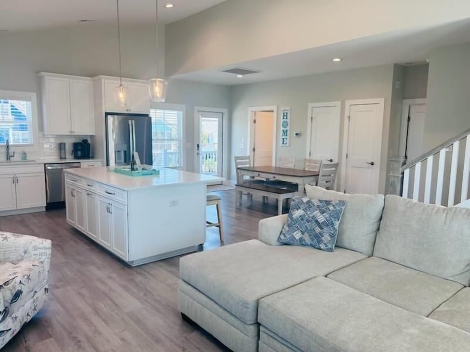 House, 3 Bedrooms | Living area