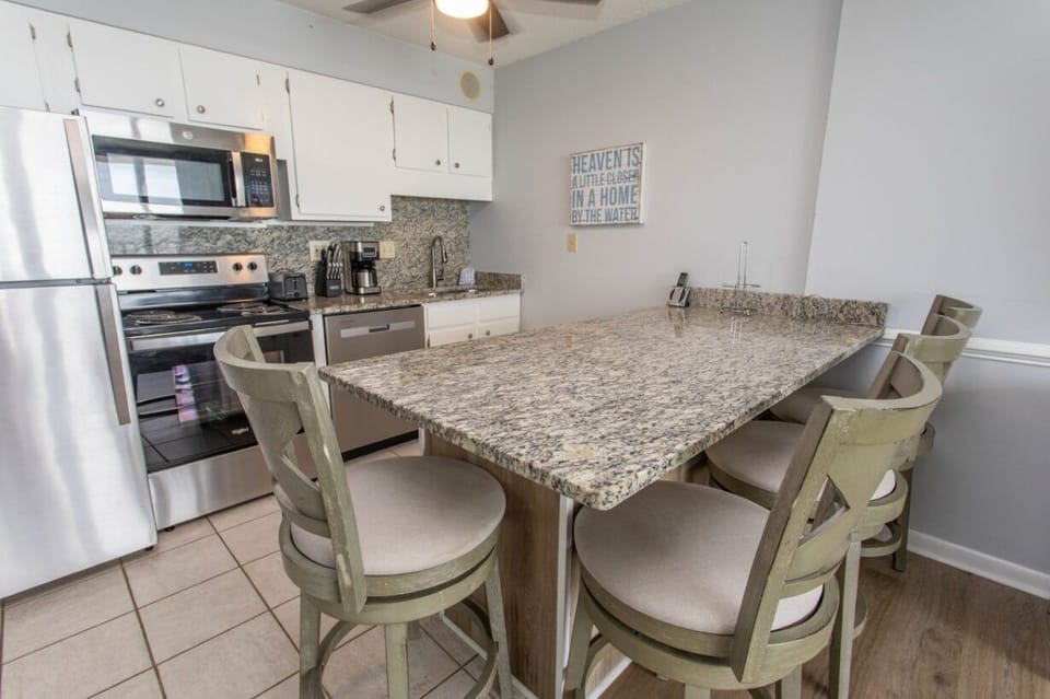 Condo, 2 Bedrooms | Private kitchen | Coffee/tea maker, fridge, oven, toaster
