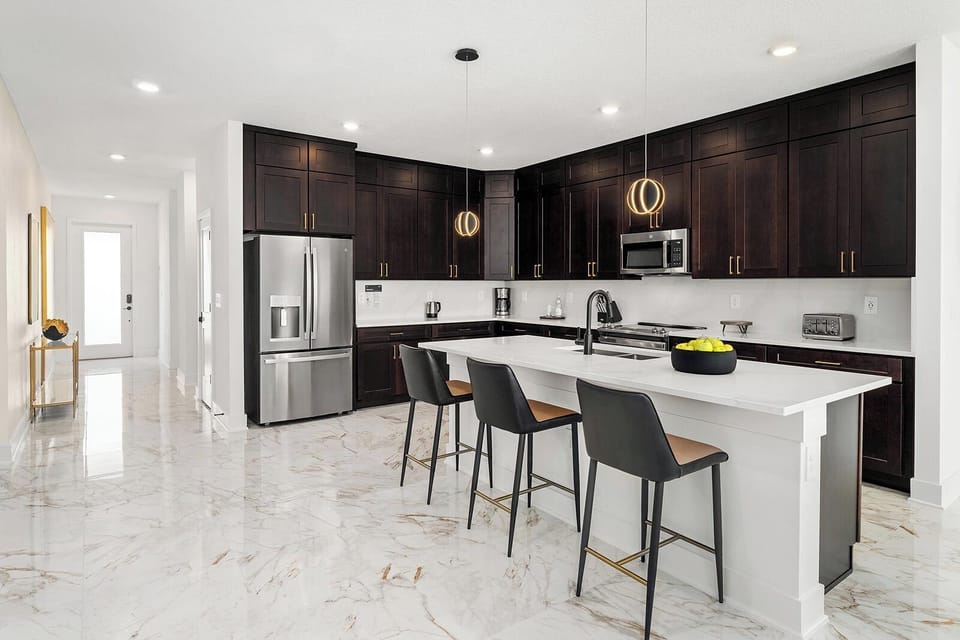 Kitchen & Foyer