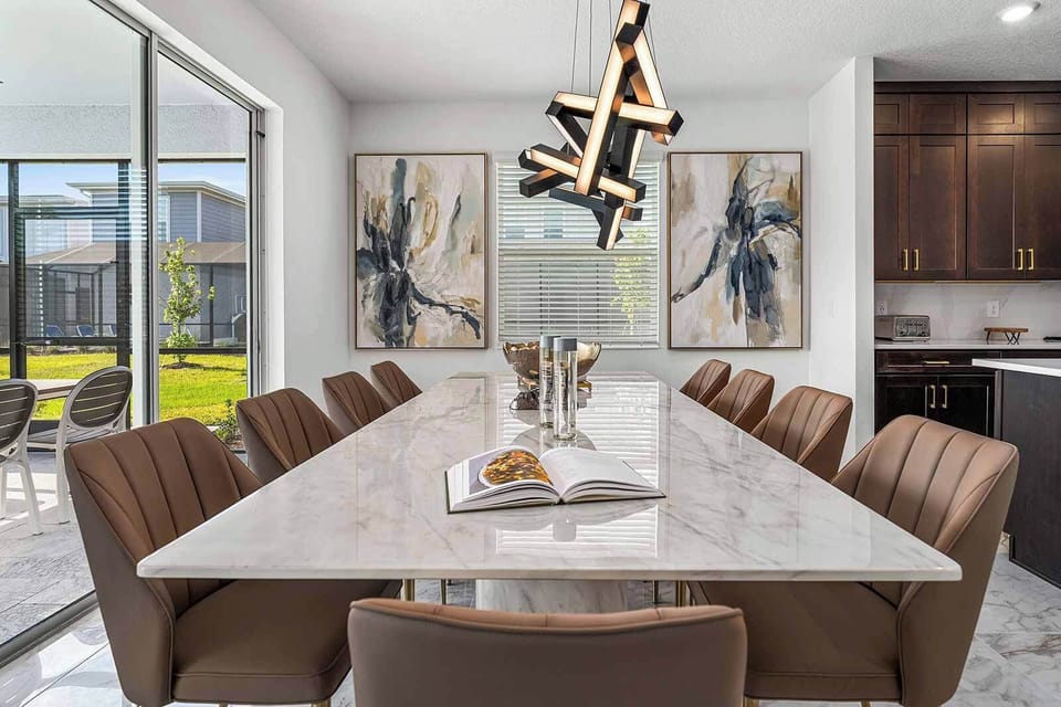 Dining Room *Highlight*
