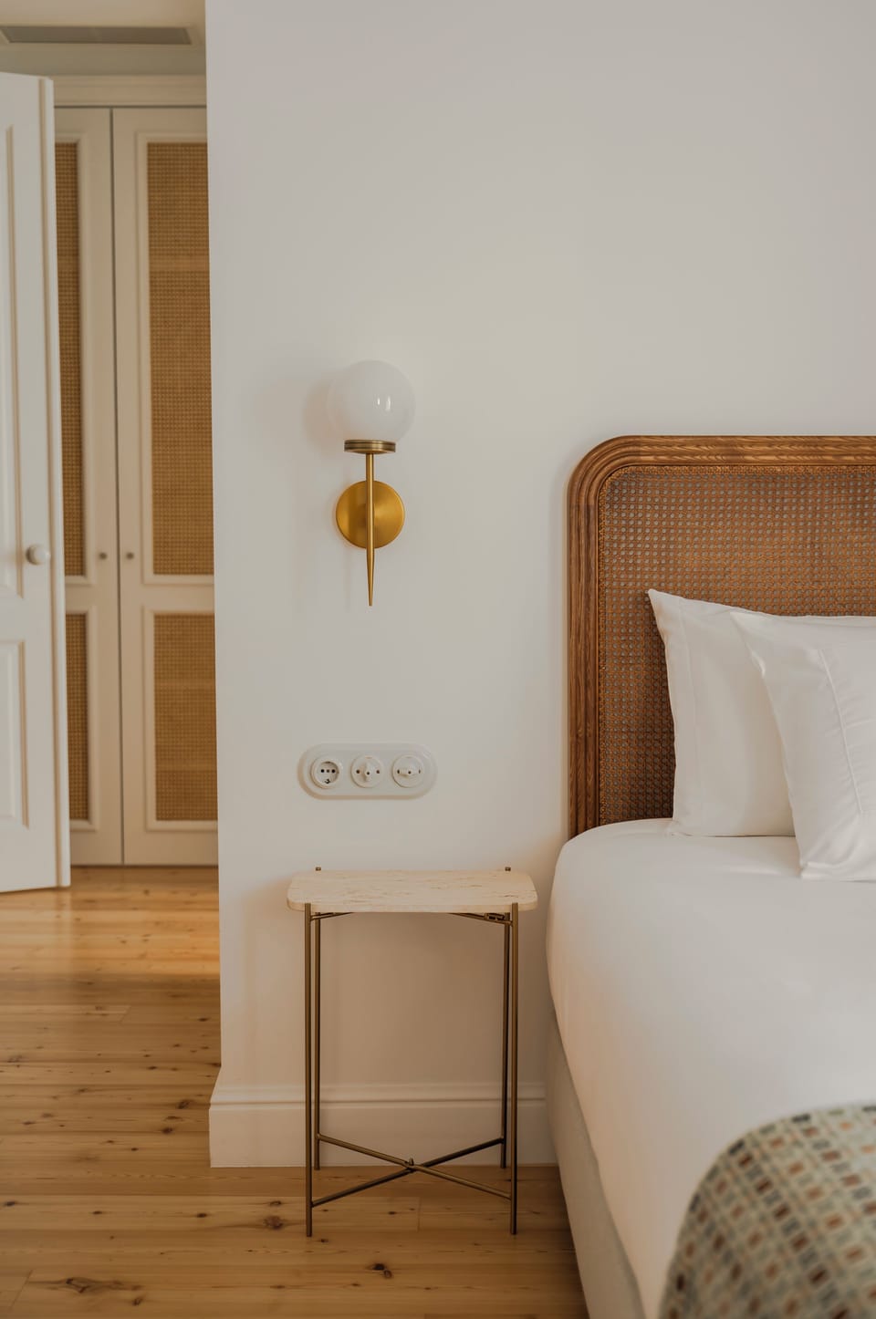 Comfort Double or Twin Room | In-room safe, desk, blackout drapes, soundproofing