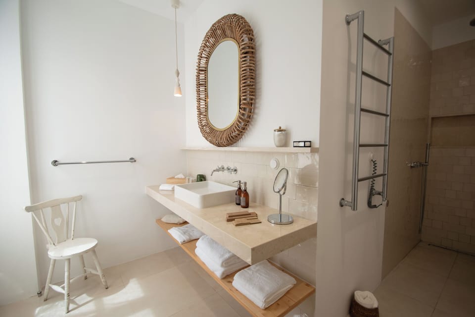 Comfort Double Room | Bathroom | Shower, hair dryer, bathrobes, towels