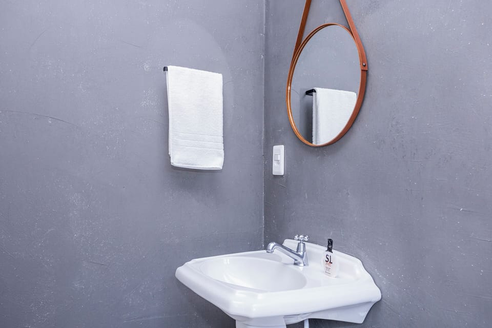 Double Room | Bathroom | Shower