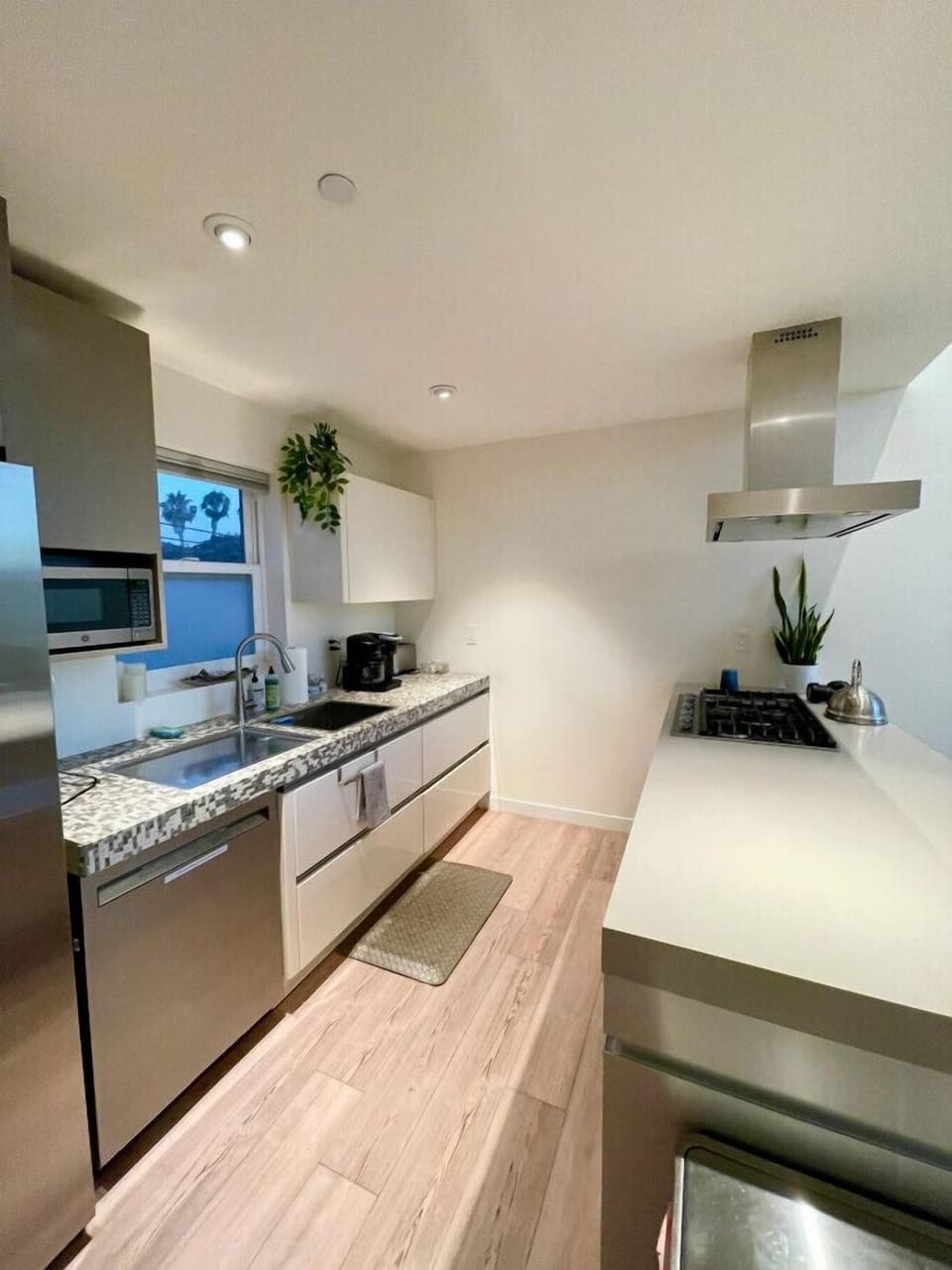 Full kitchen with island