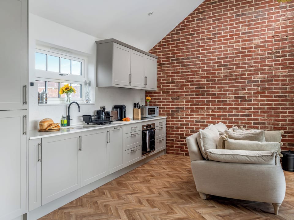 Kitchen | Wiggles Cottage - Wiggles and Piggles, Wimbish
