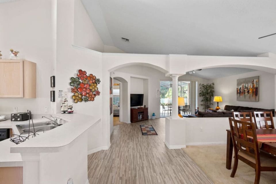 Entrance view to main common areas