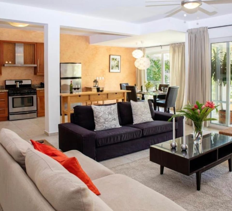 Luxury Apartment, Kitchen, Beachfront | 1 bedroom, in-room safe, free WiFi