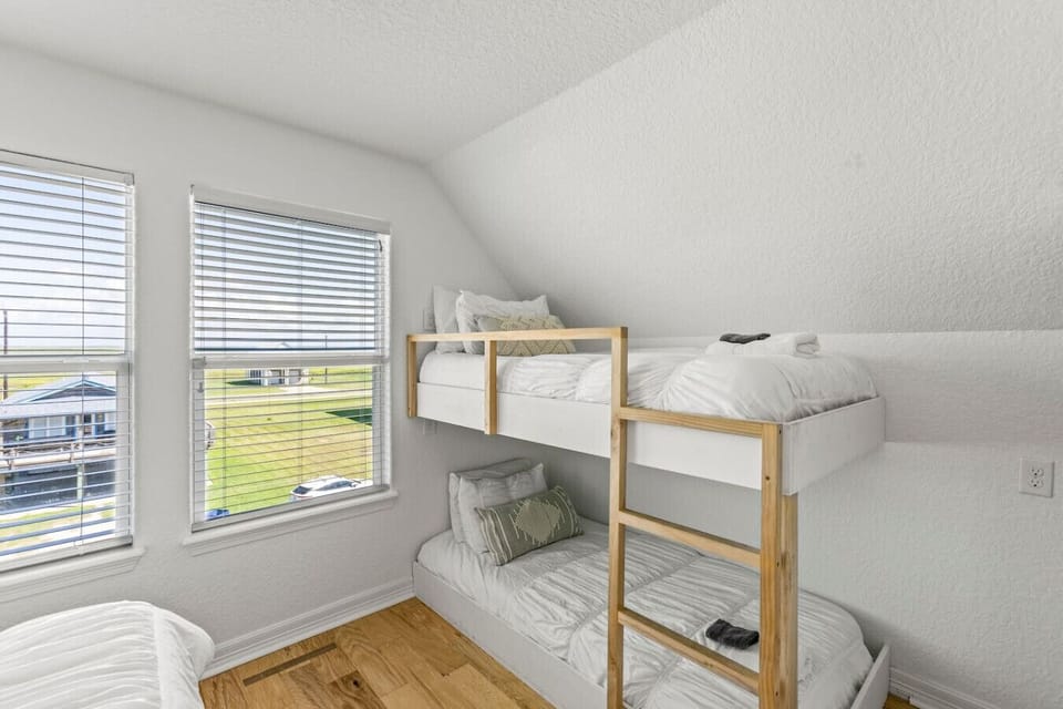 Perfect for families or groups, this bunk room provides a comfortable and inviting space.