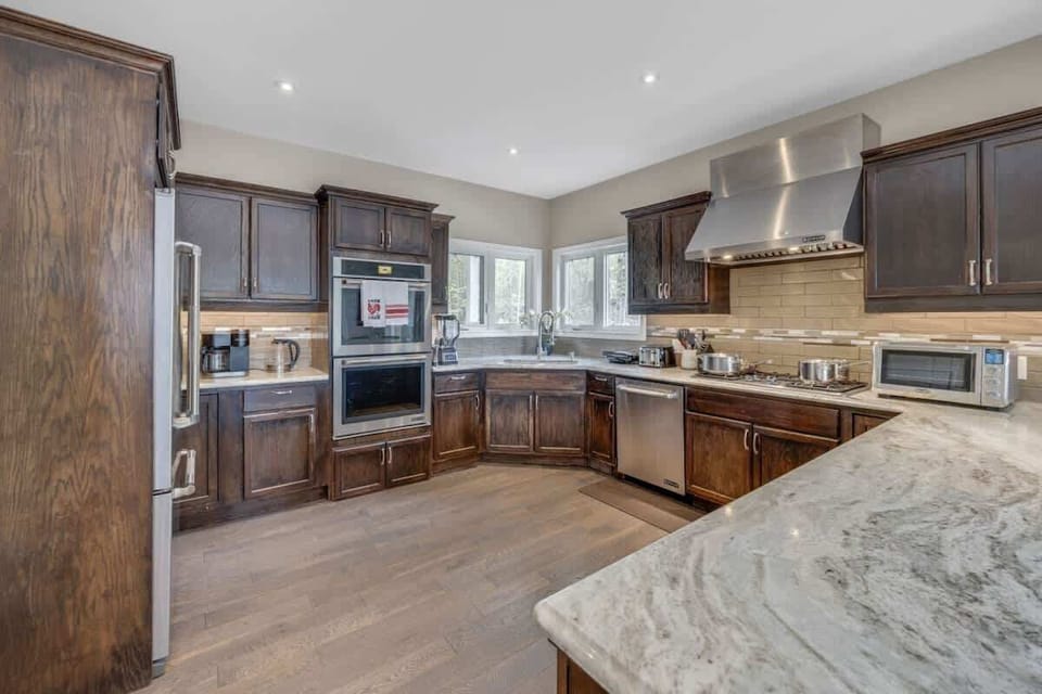 Kitchen fully equipped with all essentials for your culinary needs.