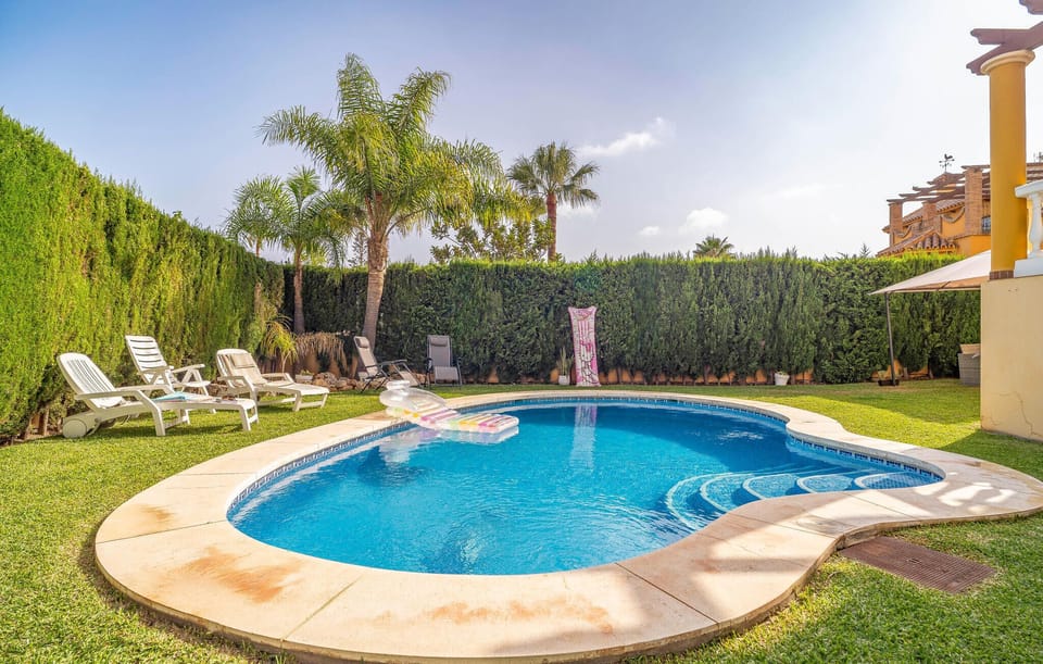 pool