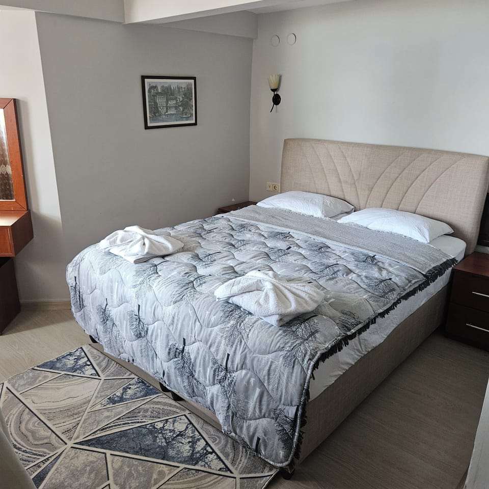 Classic Double Room, Sea View | WiFi (free)