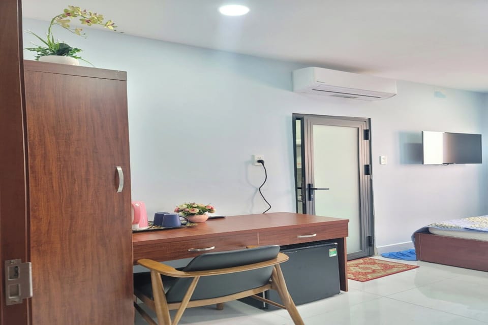 Standard Double Room | Desk, laptop workspace, free WiFi