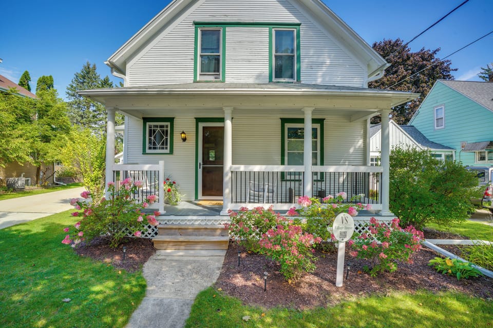 House (5 Bedrooms) | Interior