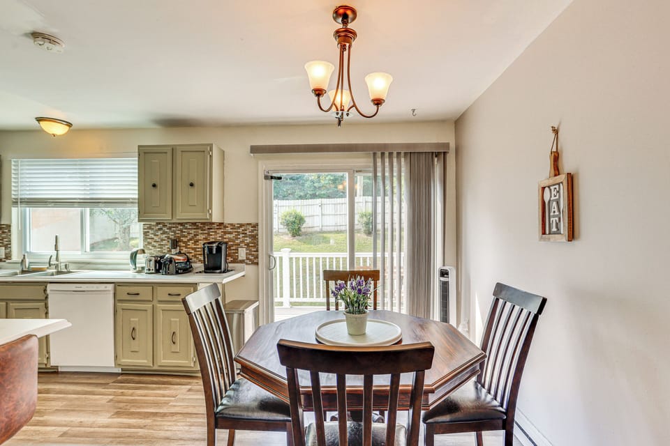 House (4 Bedrooms) | Interior