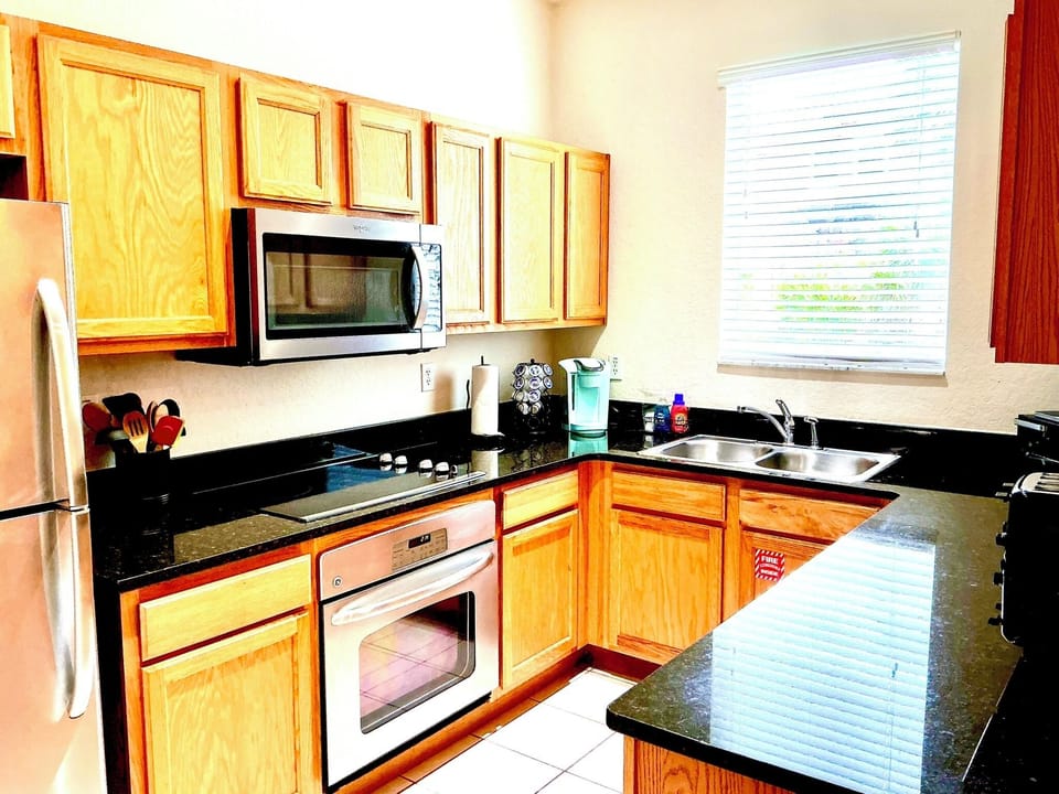Ample space to prep your favorite meals