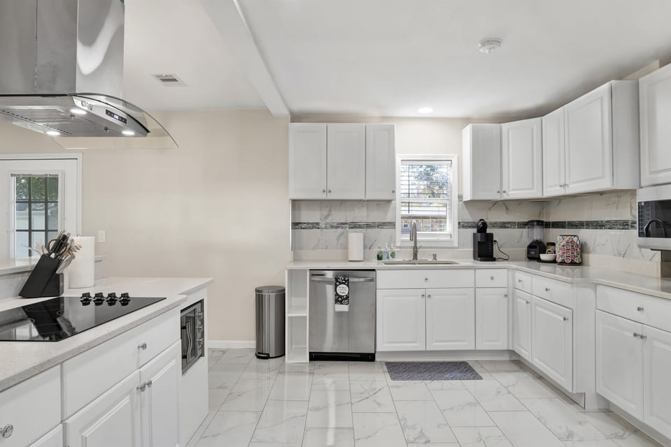 Fully equipped kitchen