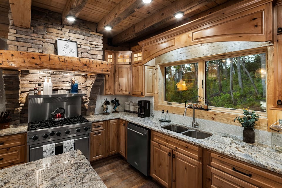 How can you resist cooking with such a lush green view? Inspiration for your next meal is always at hand.