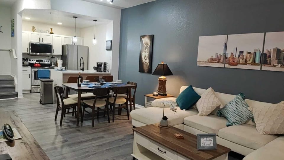 3 bedrooms, blackout drapes, WiFi (free)