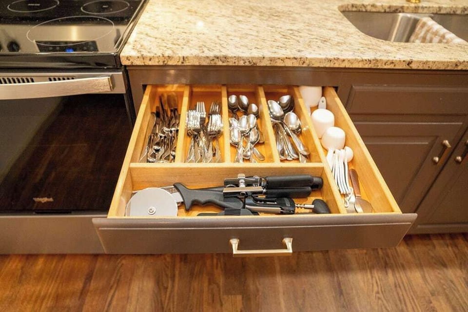 Step into our fully-stocked kitchen any master chef in your group is sure to love!