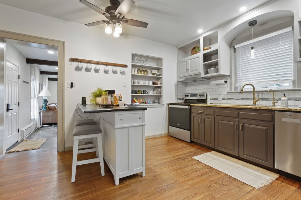 Sleek stainless steel appliances that are sure to make you want to stay in for dinner!