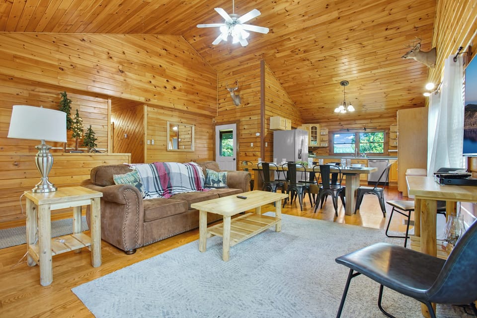Comfortable and cozy living room space to kick up your feet and enjoy an evening in!