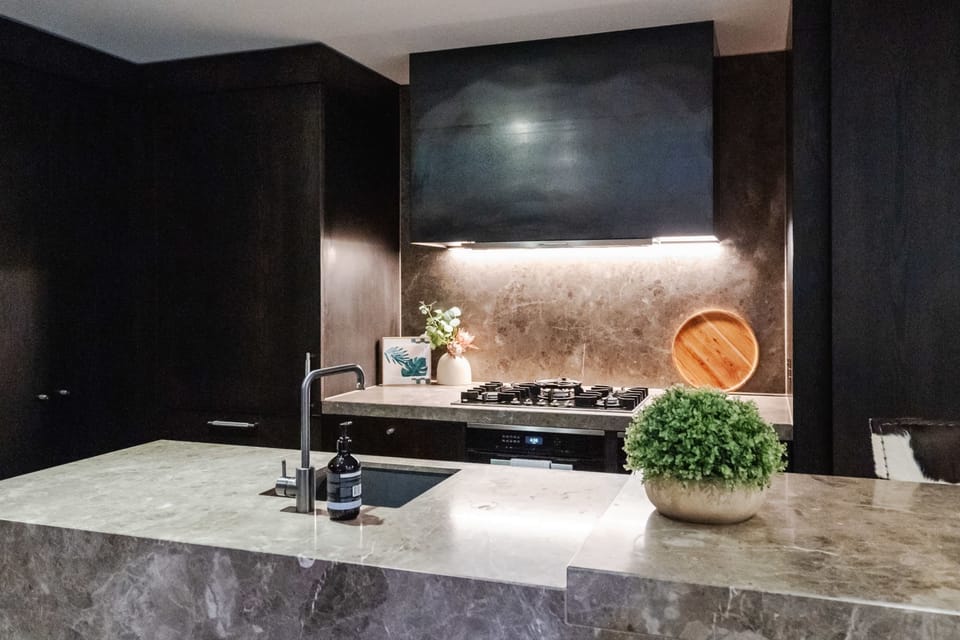 Gourmet kitchen with natural stones