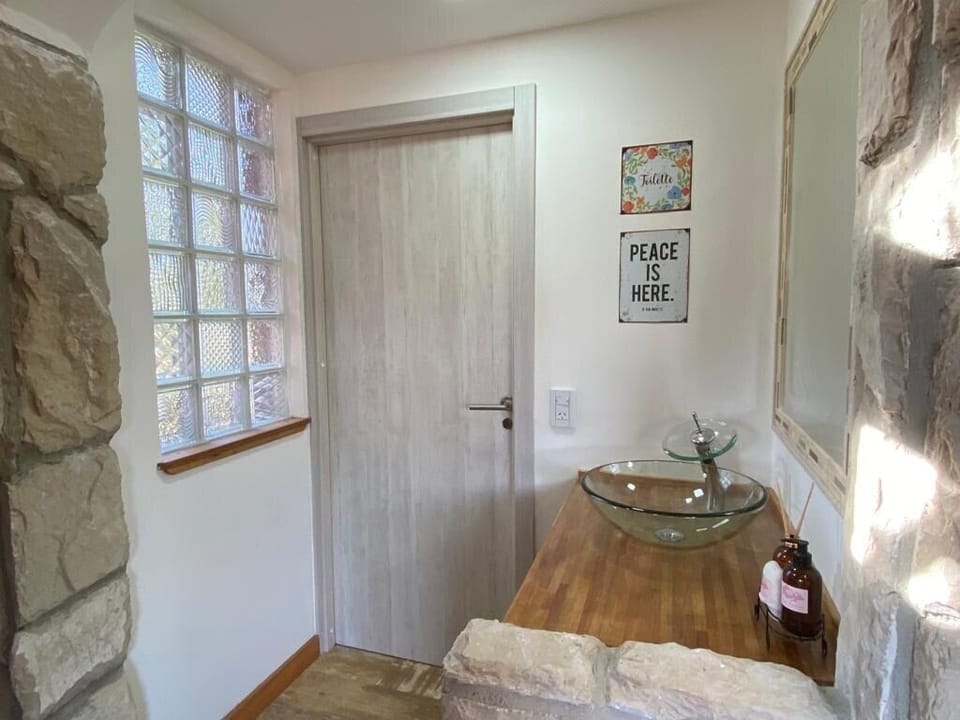 Rainfall showerhead, hair dryer, bidet, heated floors