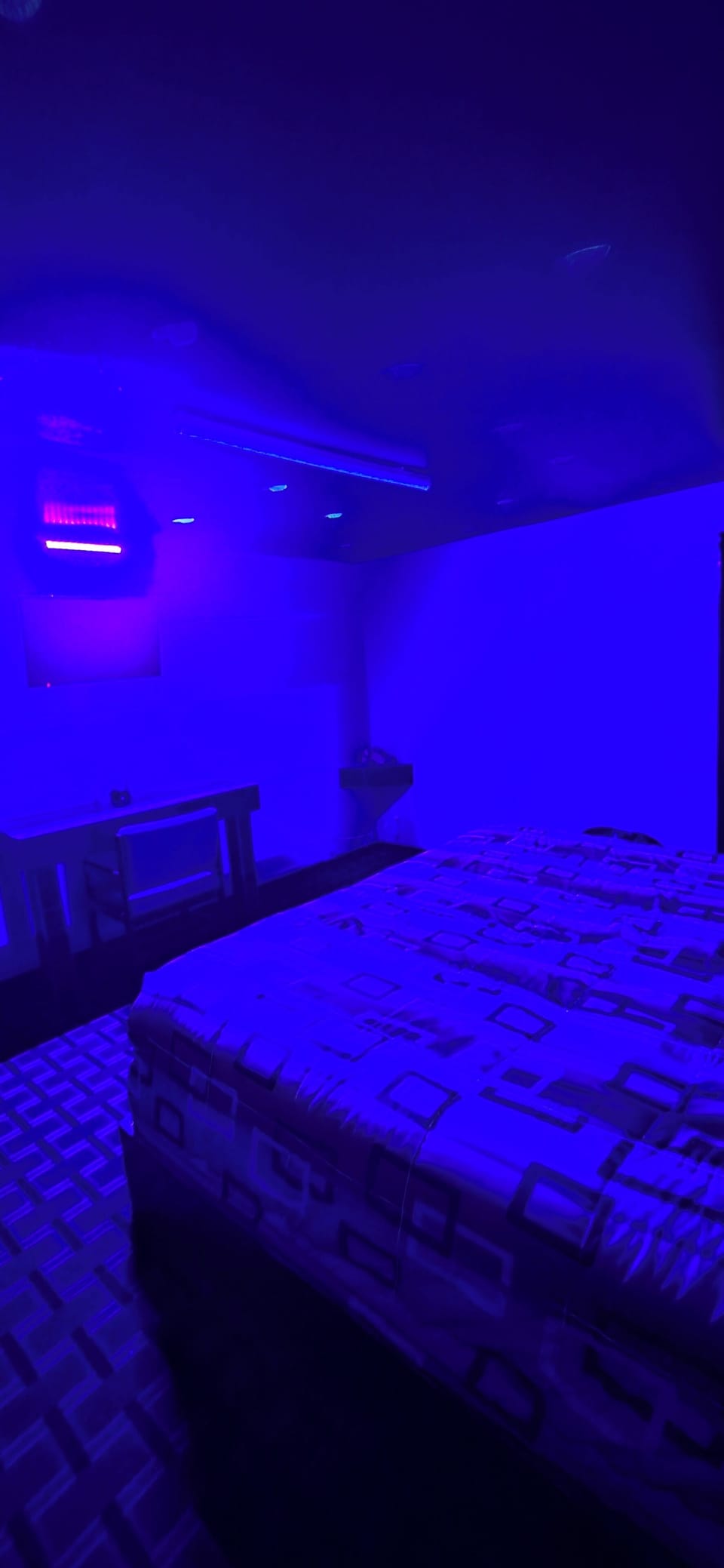 Deluxe Single Room | Living area