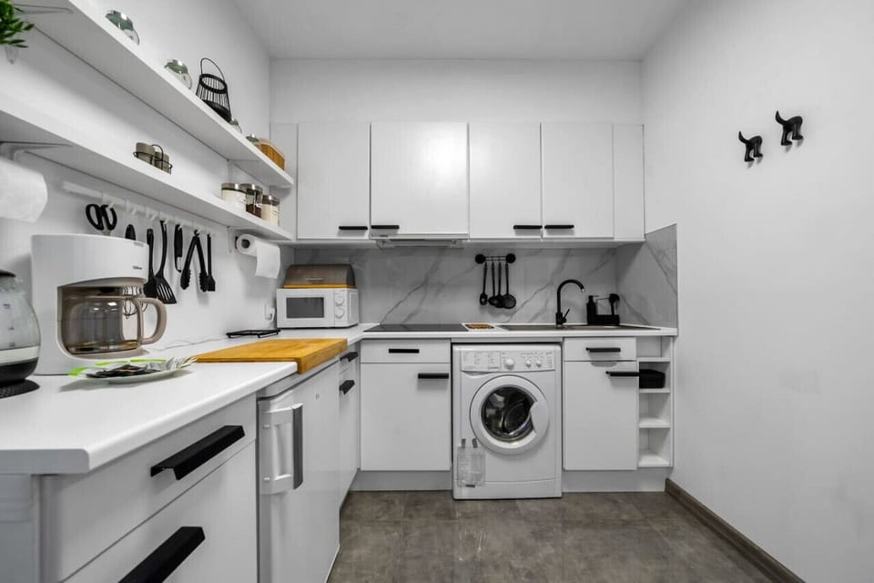 Fully Equipped Kitchen | Book Now with RENTUJEMY