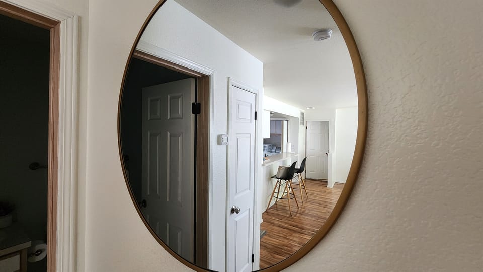 Love The Decor