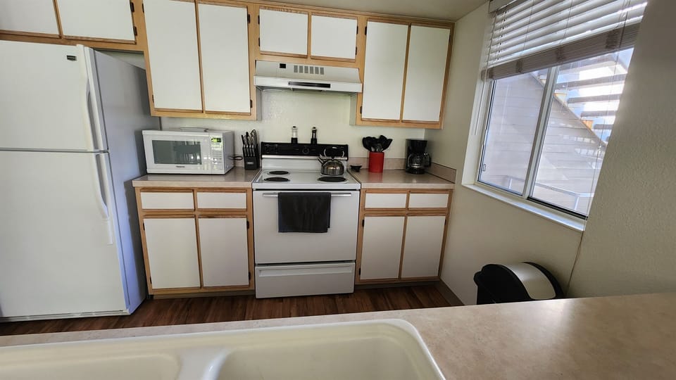 Fully Stocked Kitchen With Everything You'll Need