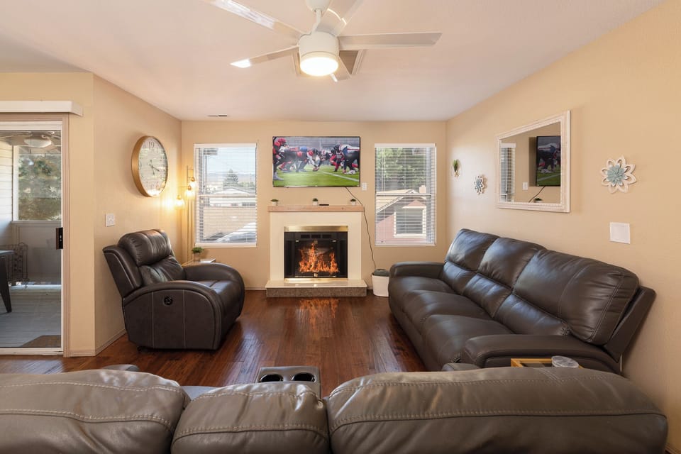 Cozy Up with The Gas Fireplace