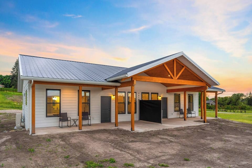 Enjoy the BigSky on your private Patio. And we now have grass!!