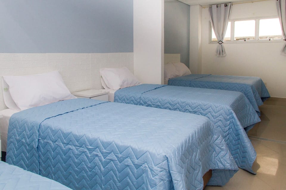 Family Room | In-room safe, free WiFi