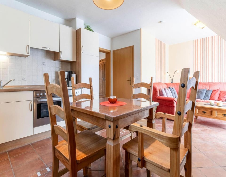Apartment | Dining