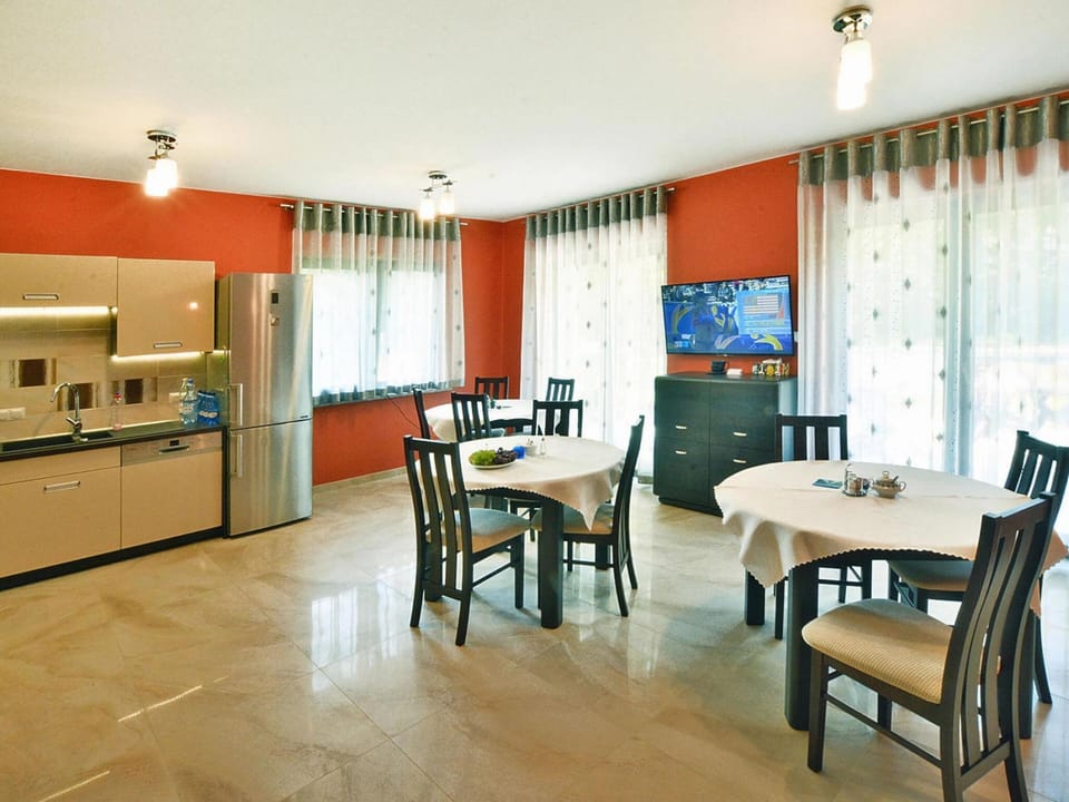 Villa | Dining