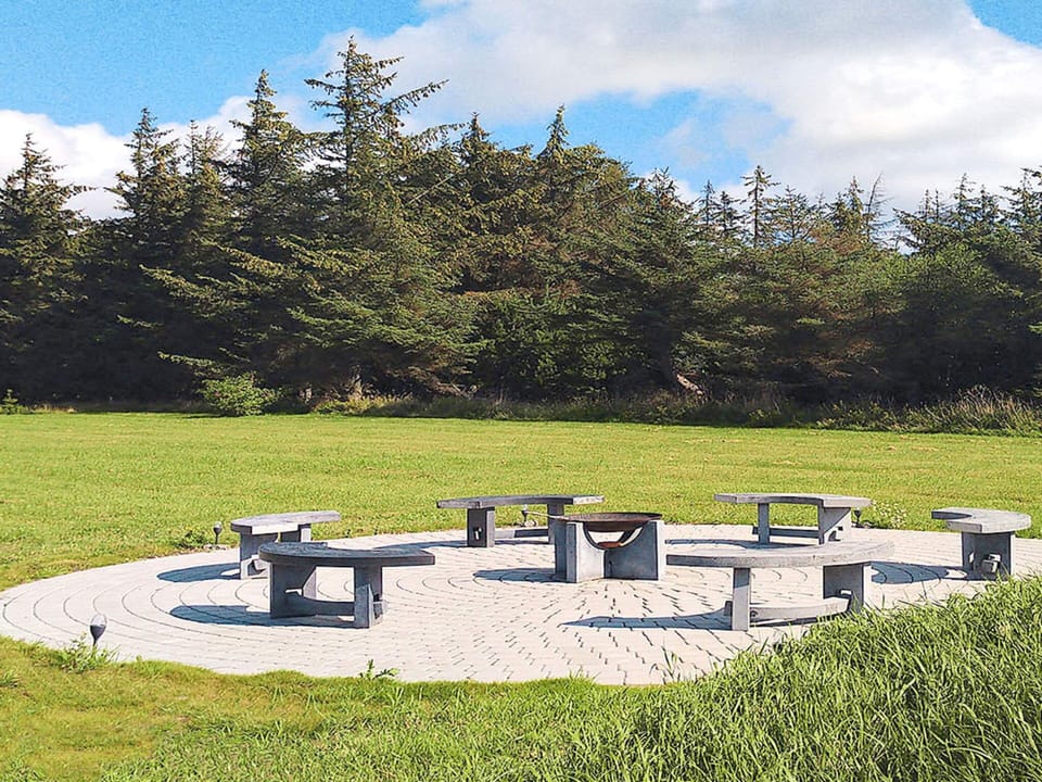 House | Outdoor dining