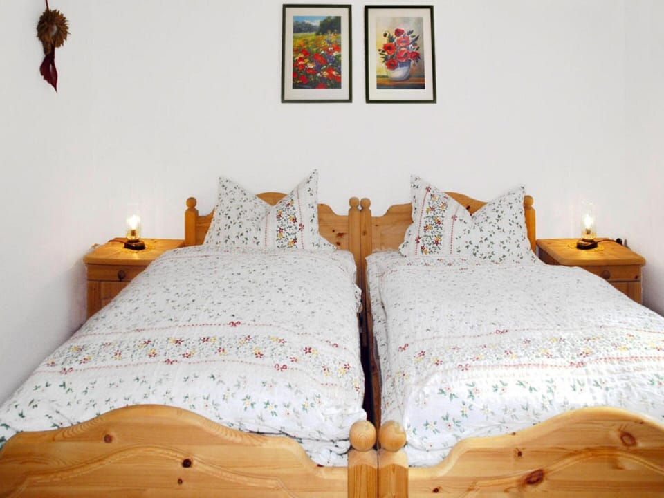 House | 2 bedrooms, individually furnished