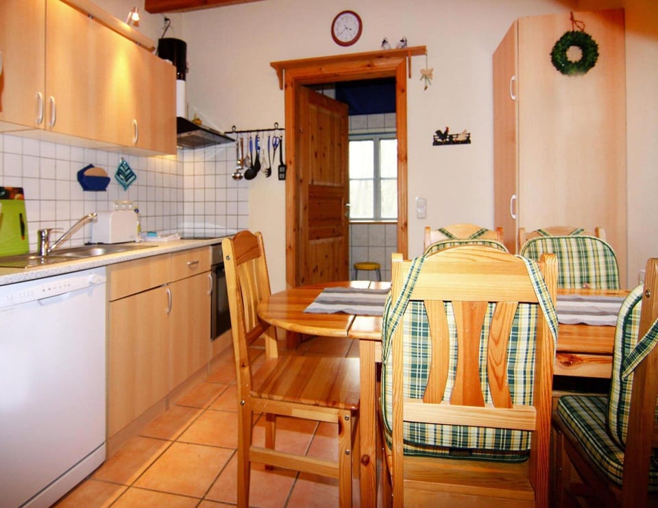 House | Dining