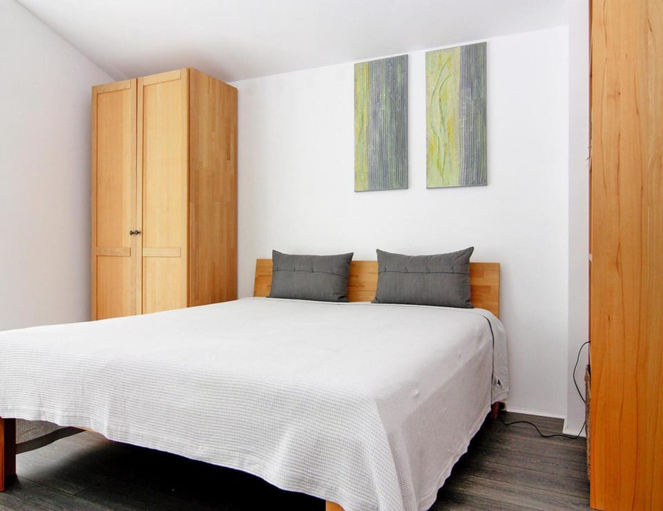 Apartment | 1 bedroom, individually furnished