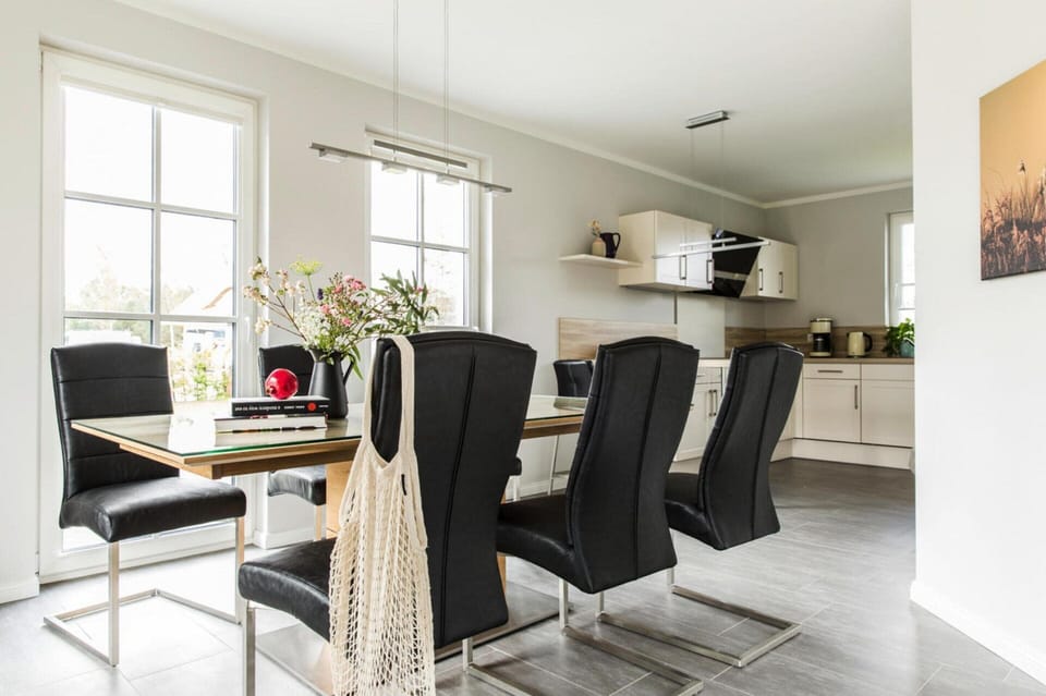 House | Dining