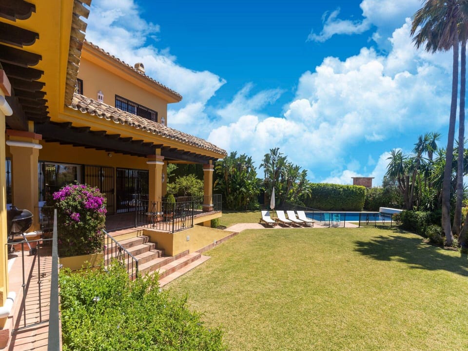 House | Pool | Indoor pool, outdoor pool