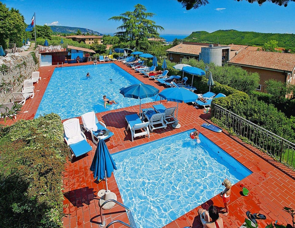 Apartment | Pool | Outdoor pool