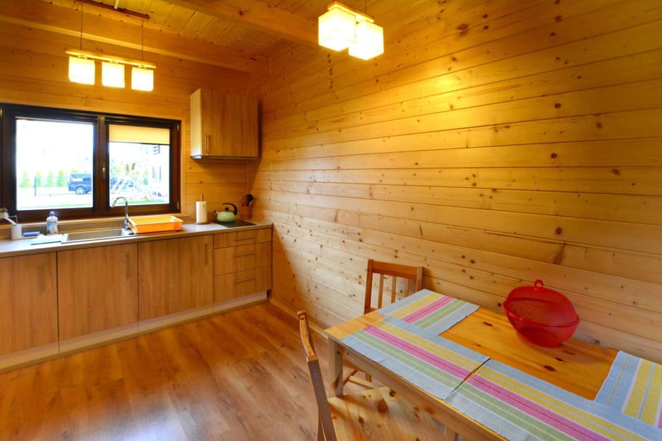 House | Private kitchen | Electric kettle, highchair