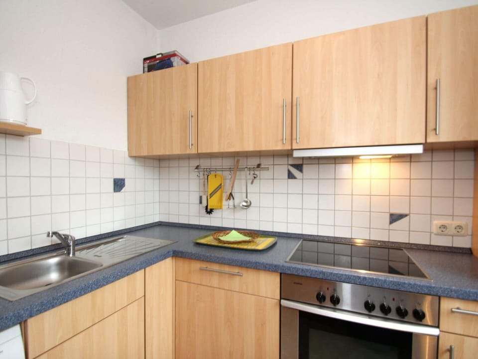 House | Private kitchen | Electric kettle, toaster