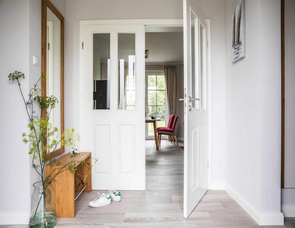 House | Reception