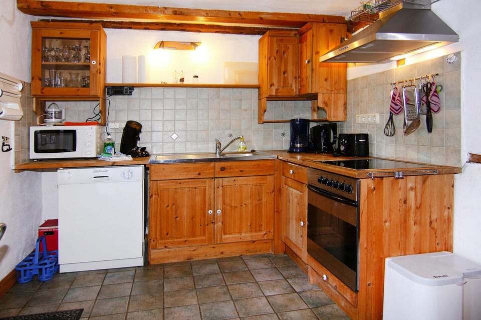 House | Private kitchen | Highchair